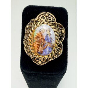 Vintage Hand Painted Porcelain Cameo Ring Romantic Scene Gold Tone Size 7